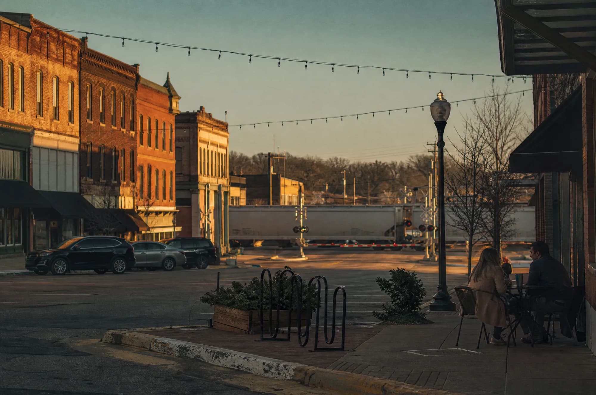 Lee's Summit on an ordinary evening
